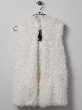 Me Jane Faux Fur Vest